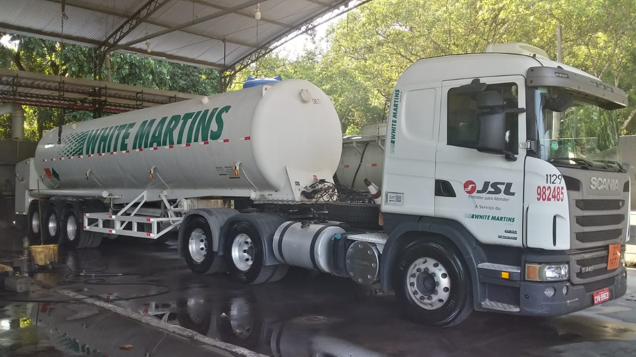 SERVIÇO DE LAVAGEM E DESCONTAMINAÇÃO PRESTADO PARA WHITE MARTINS